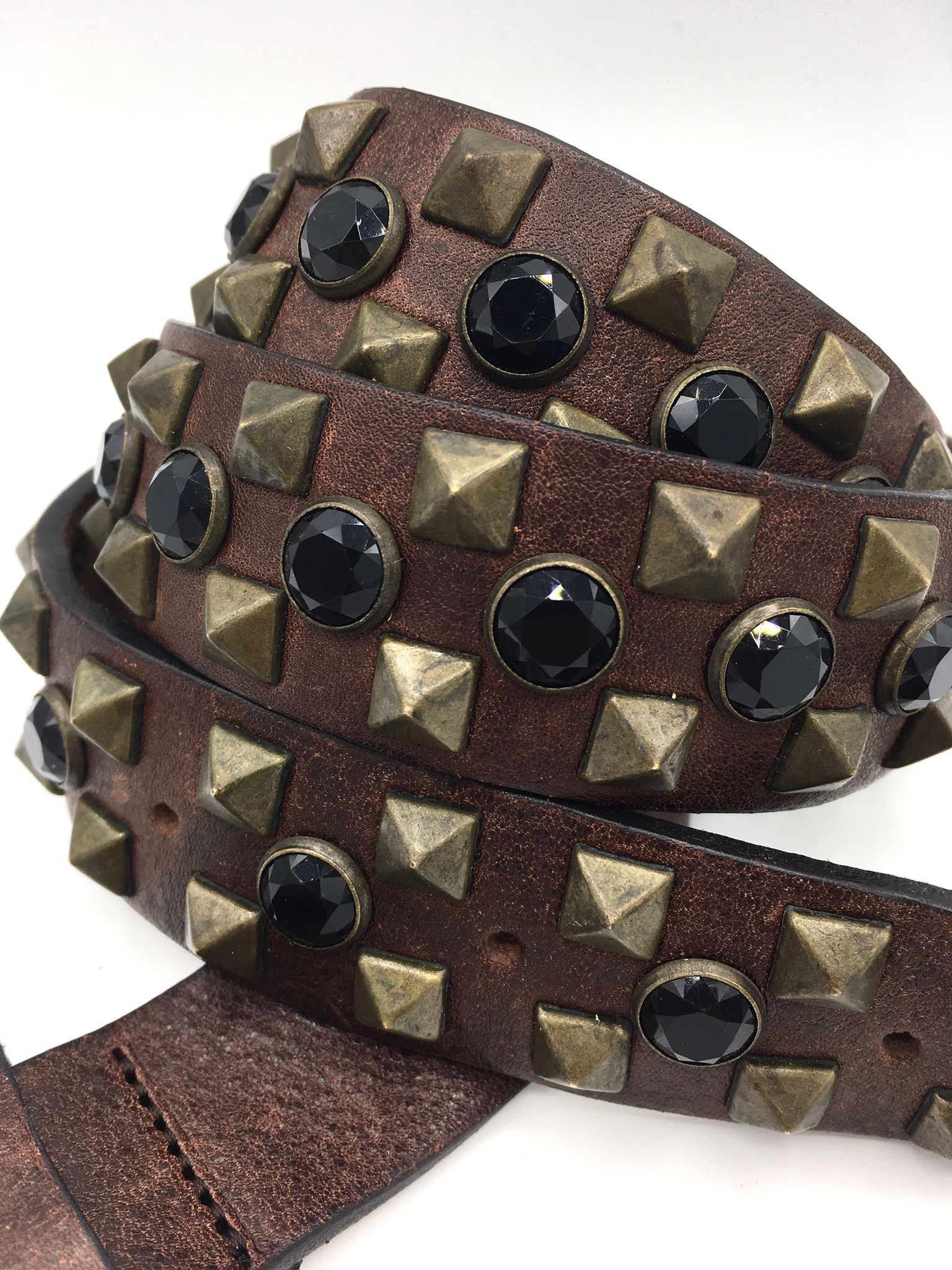 cintura piramidi e strass 1